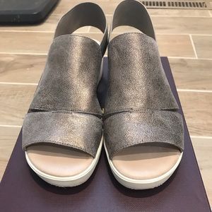 johnston & murphy cassandra sandals